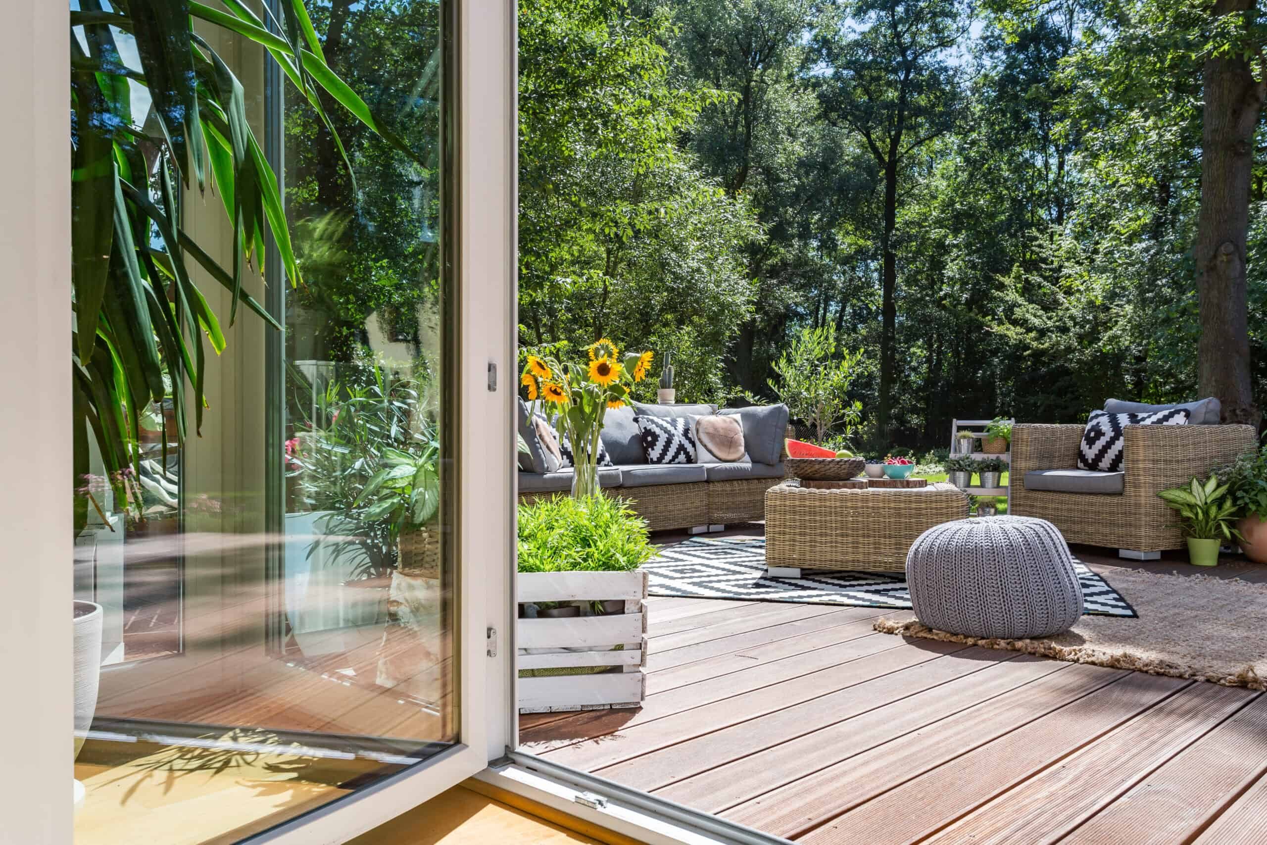 Expertly built cedar wood deck with a custom pergola, providing a beautiful and natural space for backyard entertaining.